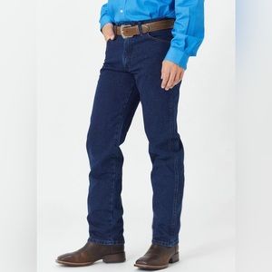Wrangler men’s 35/32 authentic dark wash denim with stretch waistband